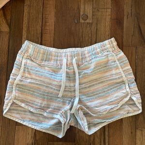 Athleta linen stripped shorts